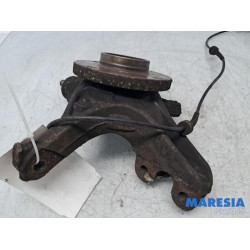 Peugeot - 5008 - Achsschenkel links vorne