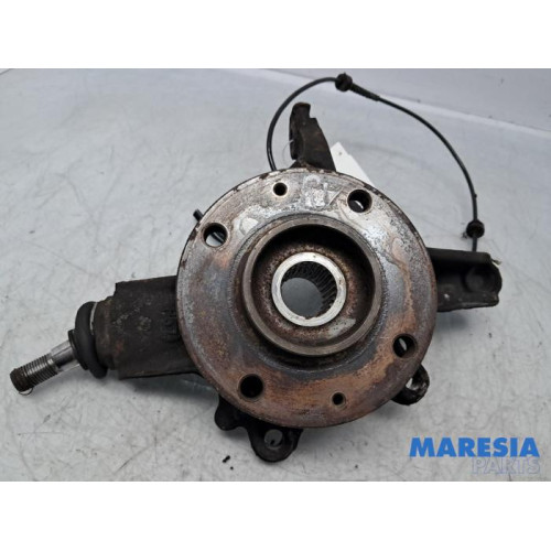 Peugeot - 5008 - Fusee rechts-voor