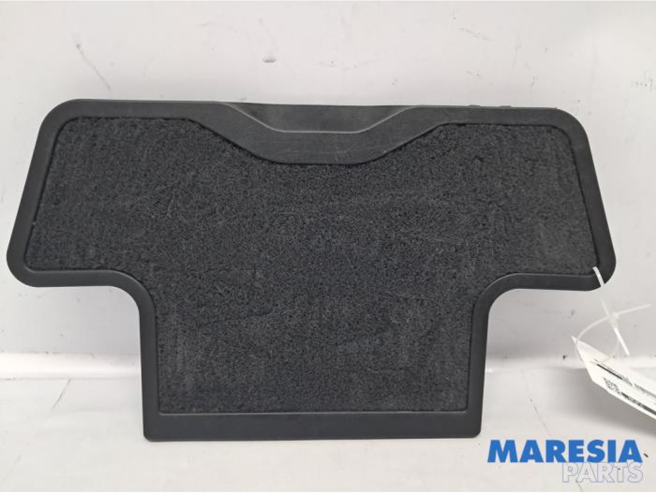 Peugeot - 5008 - Carpet