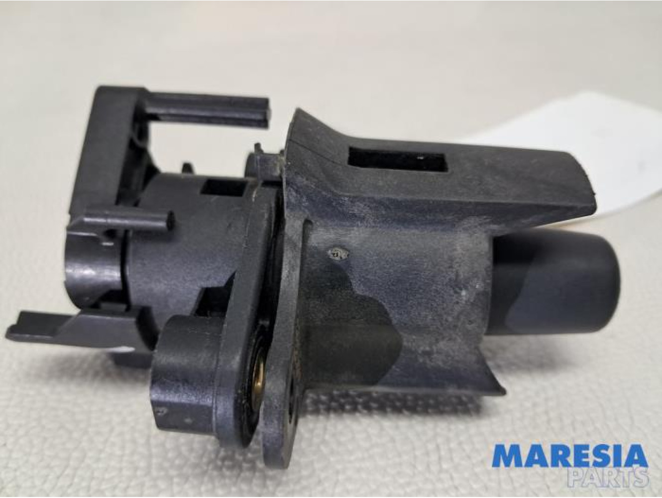 Citroen - C1 - Tailgate lock mechanism