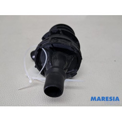 Renault - Trafic - Thermostat housing