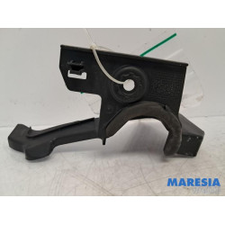 Renault - Twingo - Front bumper bracket, right