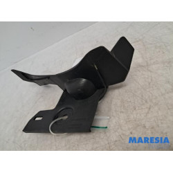 Renault - Twingo - Front bumper bracket, right