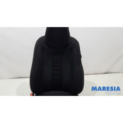 Peugeot - 308 - Sitz links