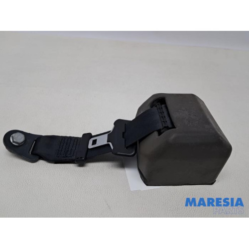 Peugeot - 308 - Sicherheitsgurt rechts hinten