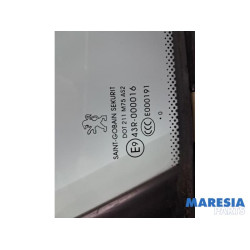 Peugeot - 308 - Quarter light, front right