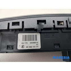 Peugeot - 308 - Commutateur éclairage d'urgence