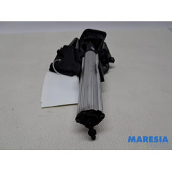 Peugeot - 308 - Headlight washer