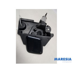 Peugeot - 308 - Headlight washer