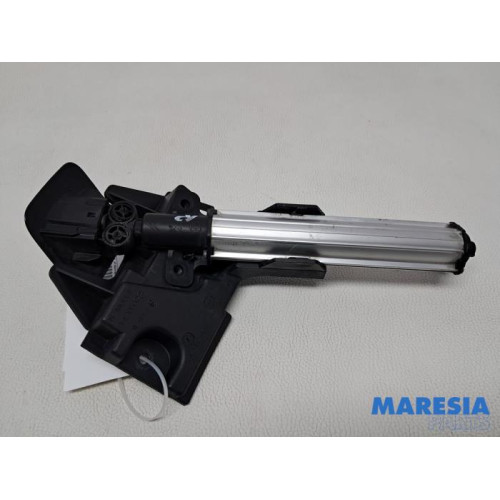 Peugeot - 308 - Headlight washer