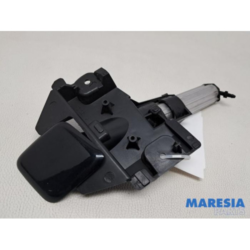 Peugeot - 308 - Headlight washer