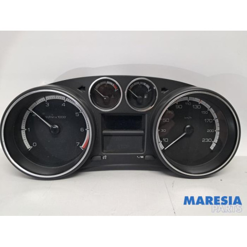 Peugeot - 308 - Instrumentenbrett