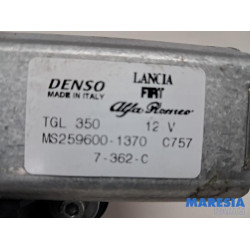 Fiat - 500 - Ruitenwissermotor achter