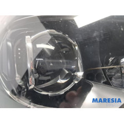 Peugeot - 308 - Koplamp rechts