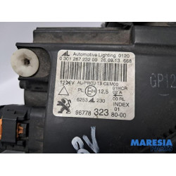 Peugeot - 308 - Koplamp rechts