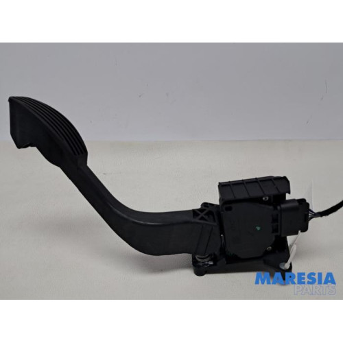 Fiat - 500 - Gaspedaal