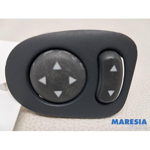 Fiat - 500 - Mirror switch