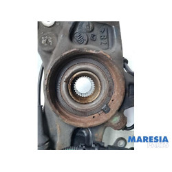 Peugeot - 308 - Fusee links-voor