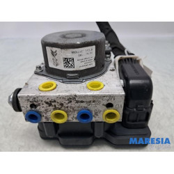 Peugeot - 308 - ABS pump
