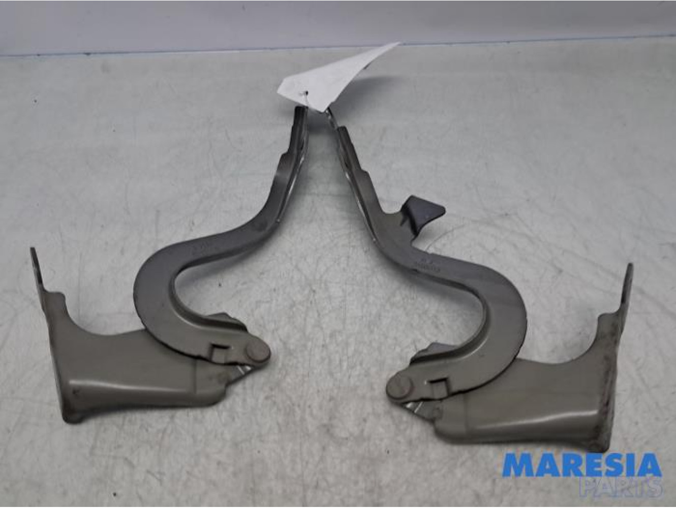 Peugeot - 308 - Motorhaube Scharnier