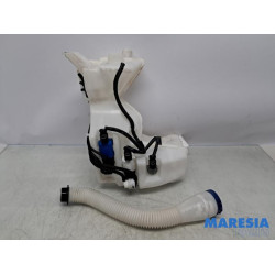 Peugeot - 308 - Front windscreen washer reservoir