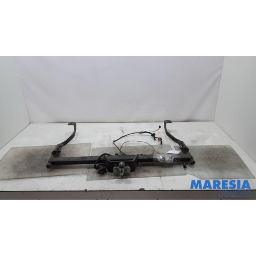 Renault - Trafic - Towbar