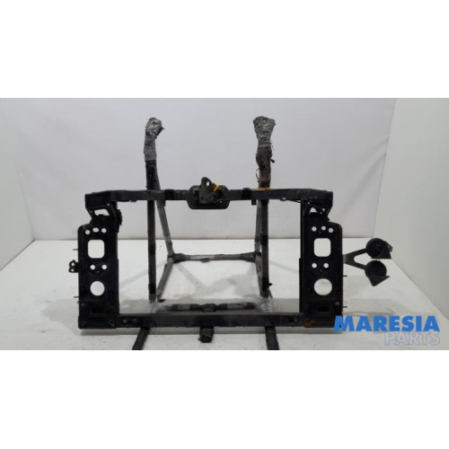 Alfa Romeo - Giulietta - Panneau avant