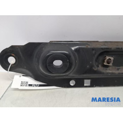 Peugeot - 308 - Barre radiateur