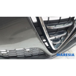 Alfa Romeo - Giulietta - Pare-chocs avant