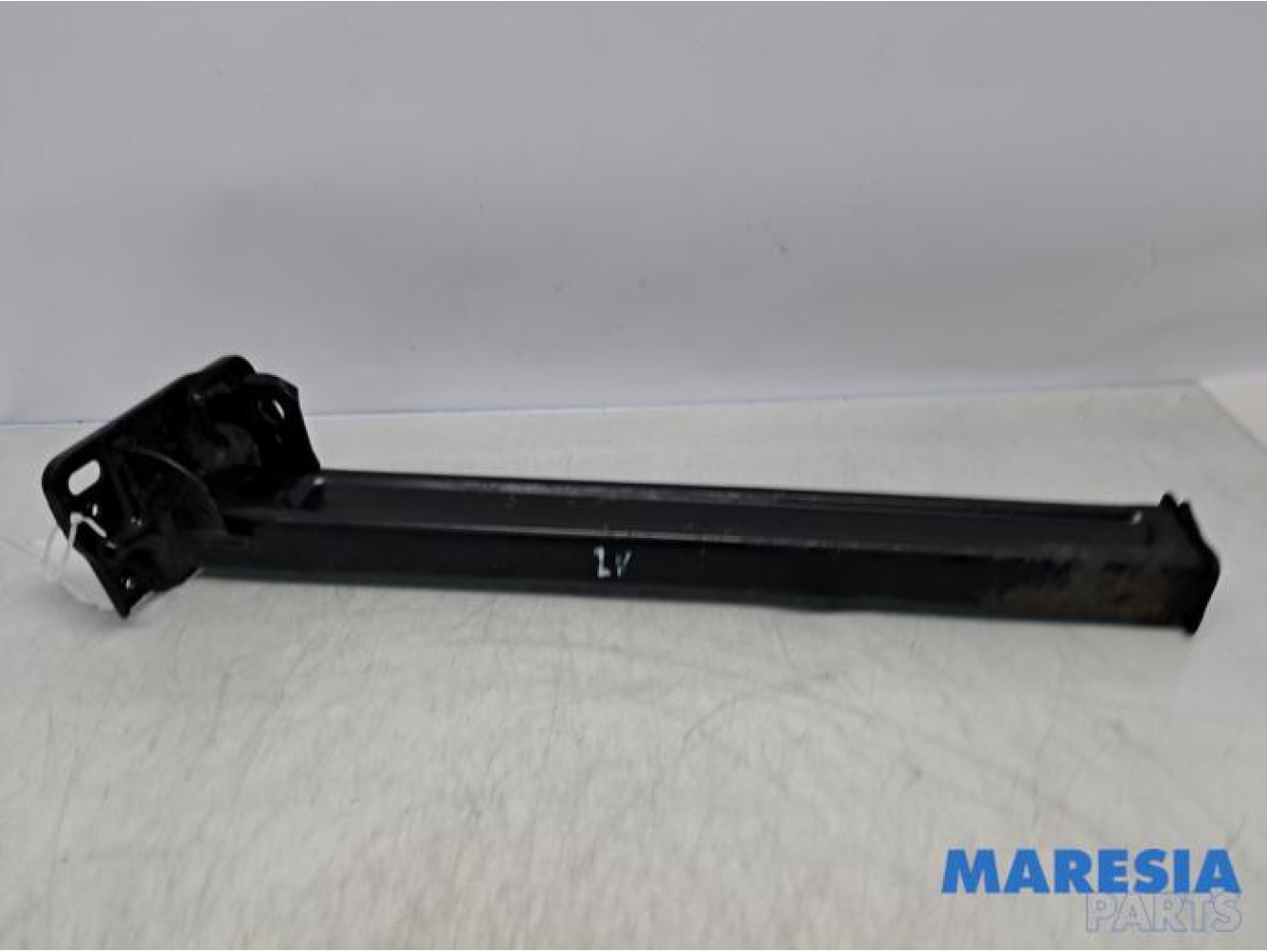 Peugeot - 308 - Front part support