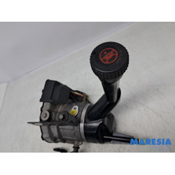 Peugeot - 308 - Power steering pump