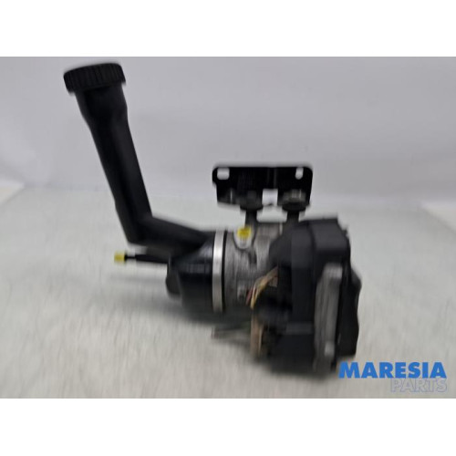 Peugeot - 308 - Power steering pump
