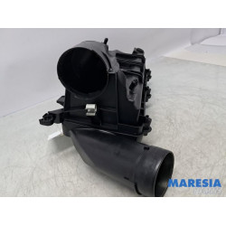 Peugeot - 5008 - Air box