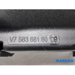 Peugeot - 5008 - Air box