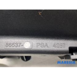 Peugeot - 5008 - Air box