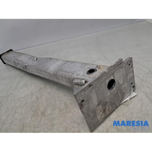 Peugeot - 5008 - Front part support