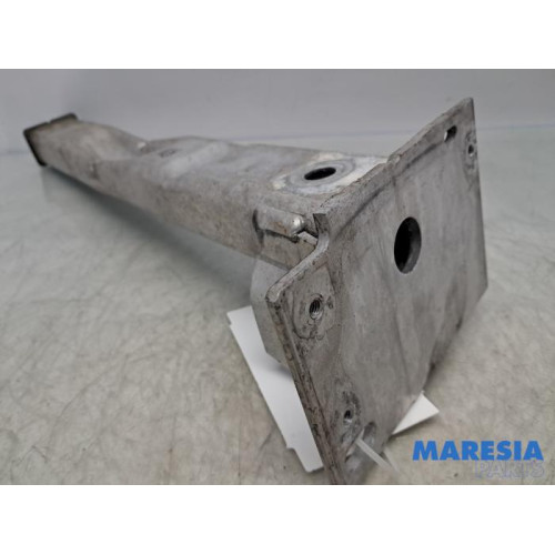 Peugeot - 5008 - Front part support