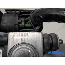 Peugeot - 5008 - ABS Pomp