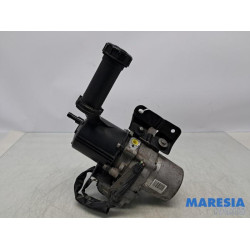 Peugeot - 5008 - Power steering pump