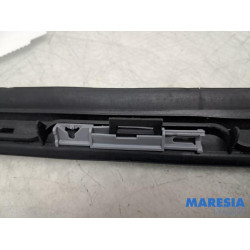 Peugeot - 5008 - Sierstrip