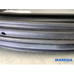 Peugeot - 5008 - Rear door seal 4-door, left