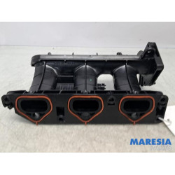 Renault - Clio - Tubulure d'admission