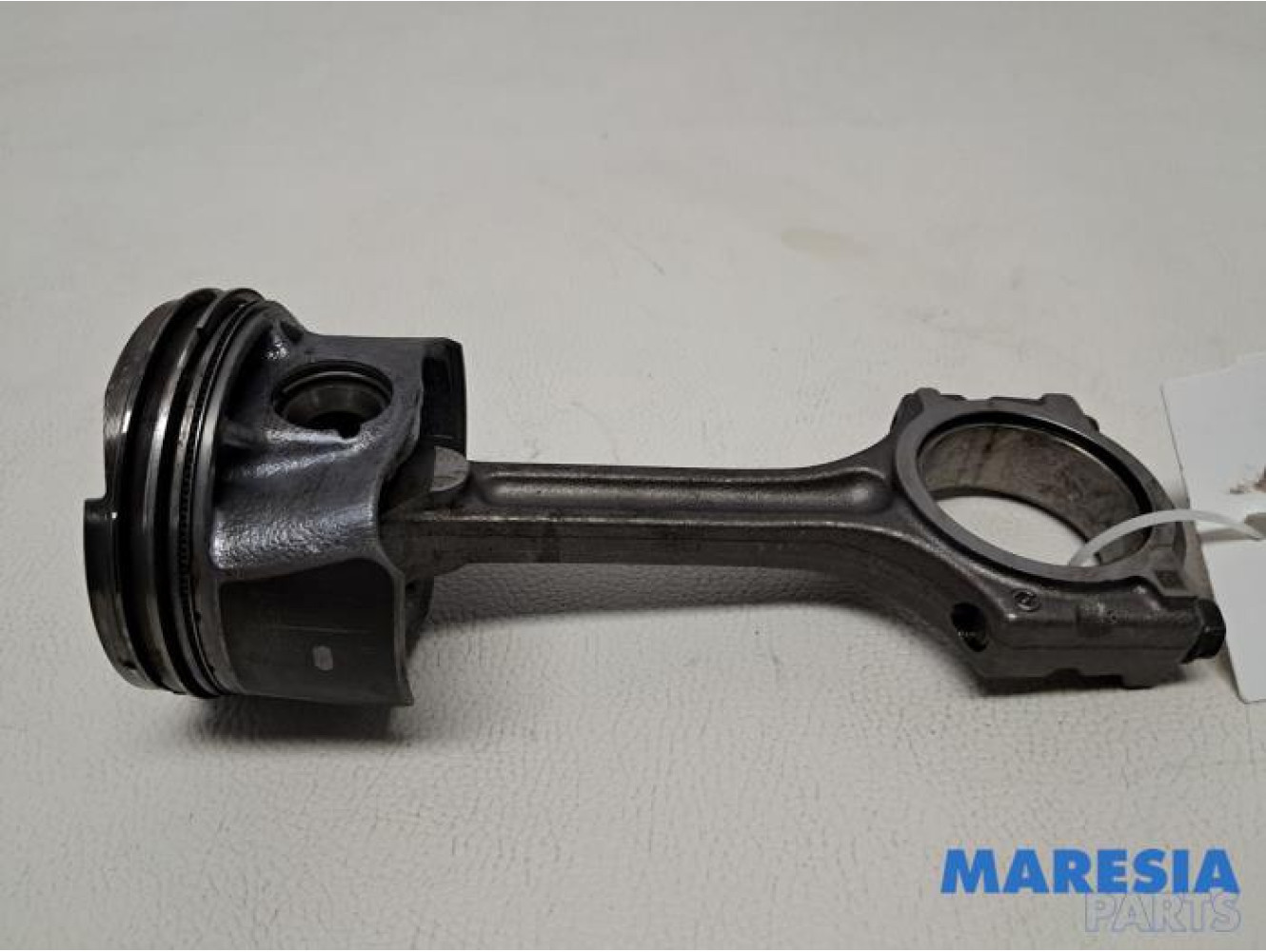 Renault - Clio - Connecting rod