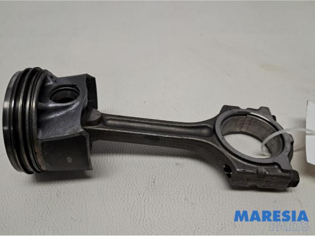 Renault - Clio - Connecting rod