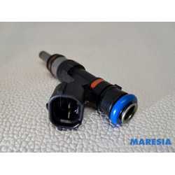 Renault - Clio - Injector (petrol injection)