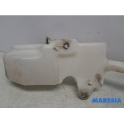 Fiat - 500 - Front windscreen washer reservoir