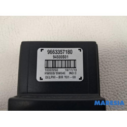 Peugeot - 5008 - Relais