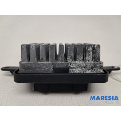 Peugeot - 5008 - Kachel Weerstand