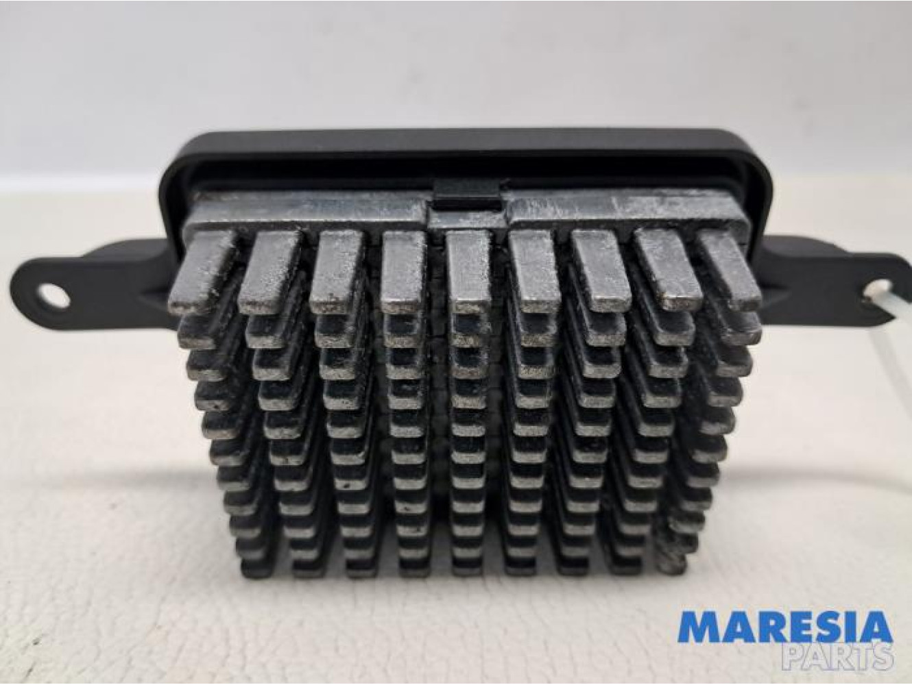 Peugeot - 5008 - Kachel Weerstand