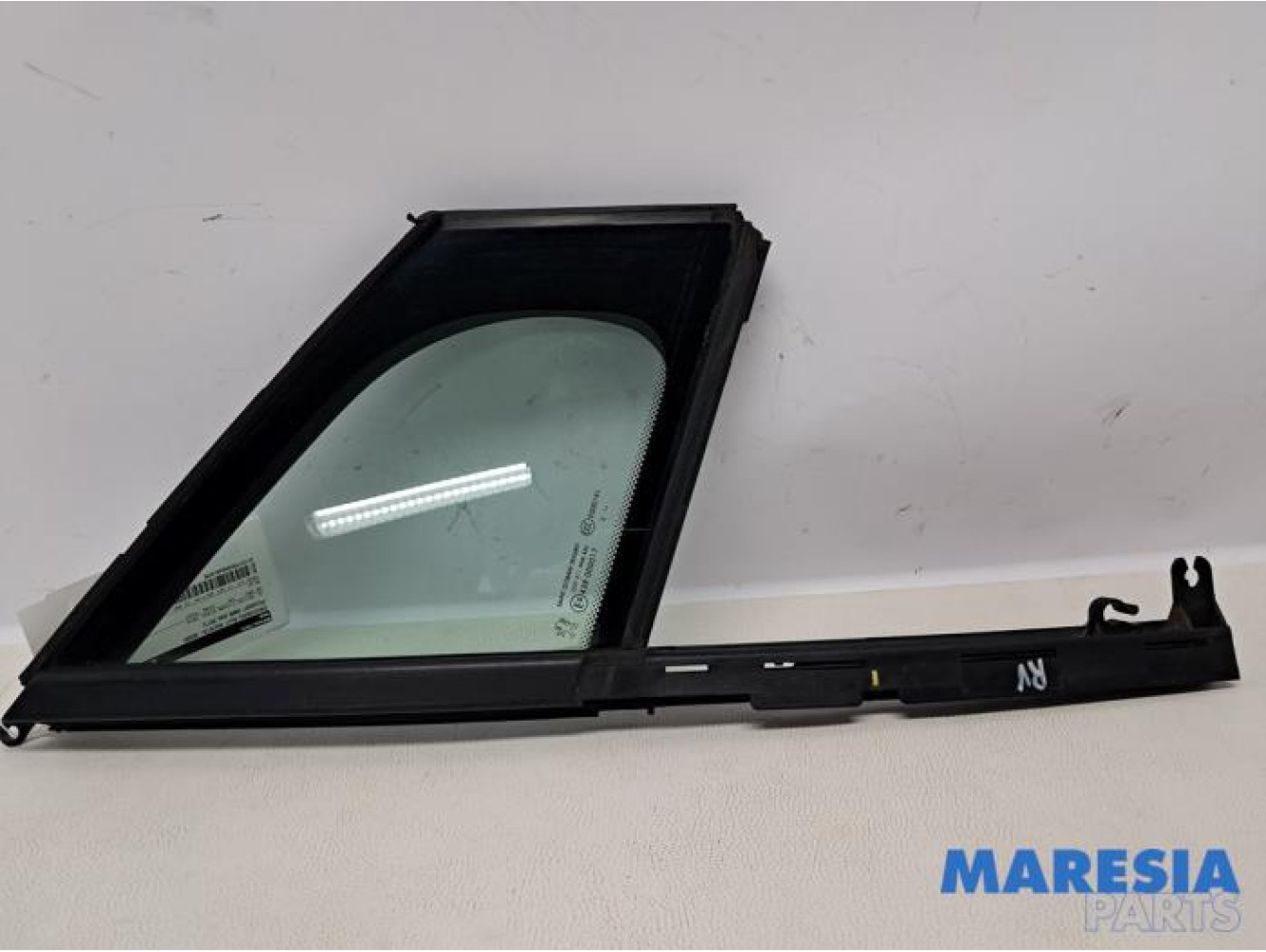 Peugeot - 5008 - Driehoeks Ruit rechts-voor